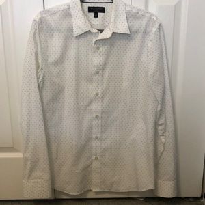 Banana Republic Mens dress shirt. Size medium.